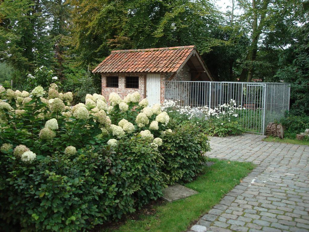 B&B Hooglandhoeve Geel Bagian luar foto